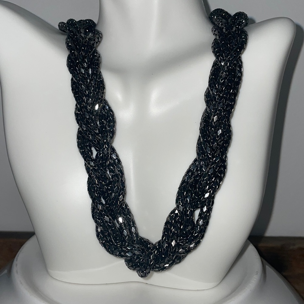 Express necklace used but in perfect condition!!